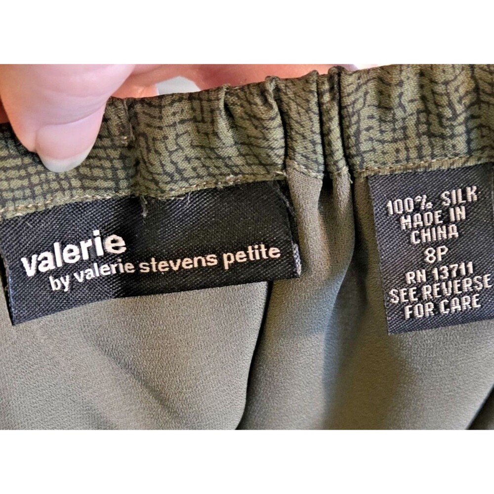 Vintage Valerie Stevens Petite 100% Silk Paisley Midi Skirt Olive Green Boho 8P - Picture 9 of 10